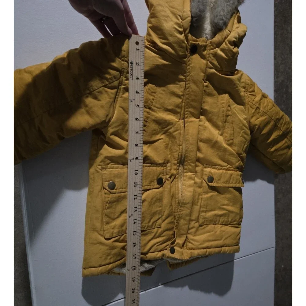 ZCLA Baby-Ru Yellow Hooded Jacket – Fleece Lined – Kids Size 5/6 (120cm)